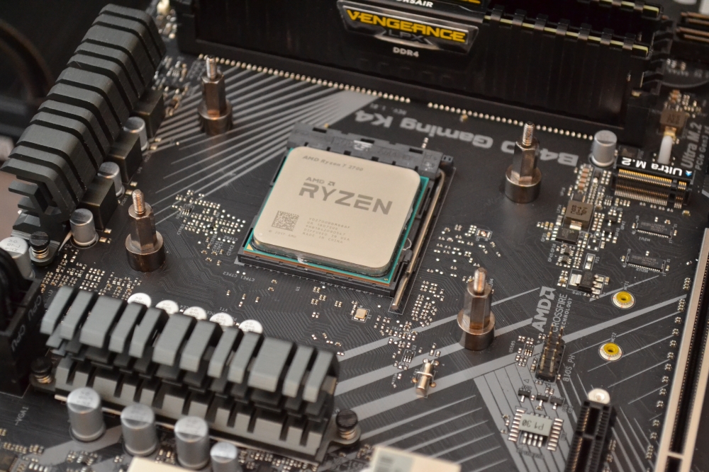 AM4 motherboard with an AMD Ryzen 2700 CPU